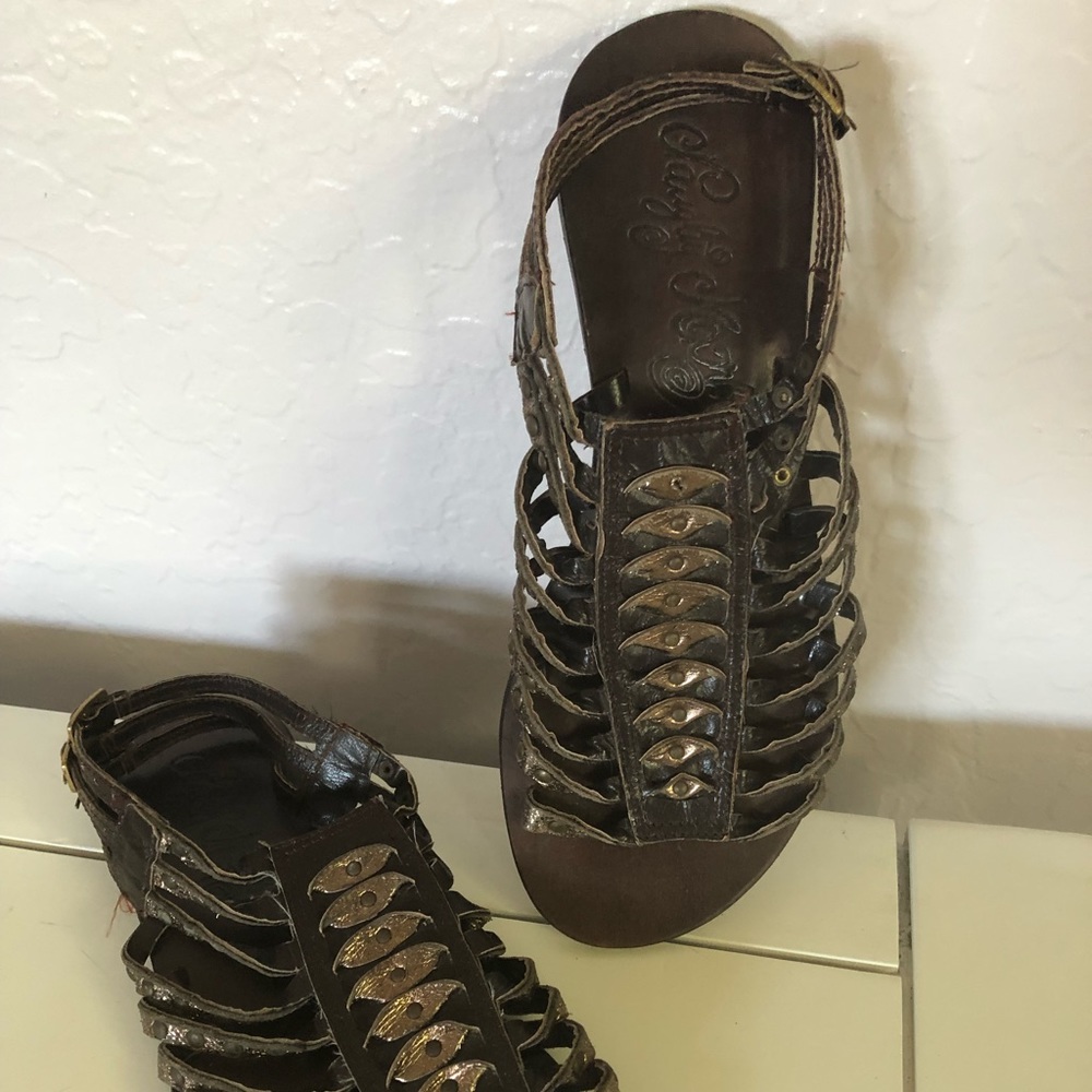 Women’s Boho Brown Leather Strappy Flat Sandals